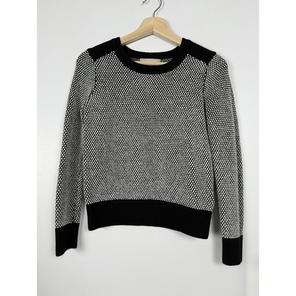 BANANA REPUBLIC Textured Colorblock Pullover Sweater in Black/White Small - Picture 3 of 11